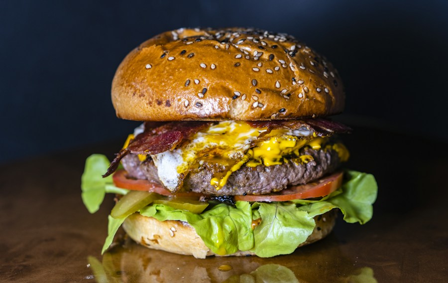Burger und Fries